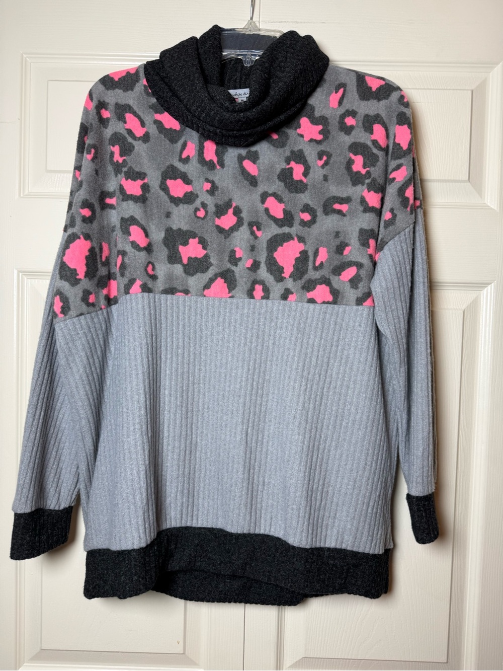 White Birch gray and black pullover sweater neon pink leopard‎ print cowl neck